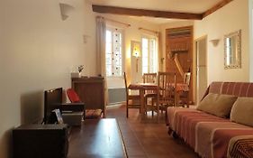 Appartement De Charme A 50M De La Plage De Sable